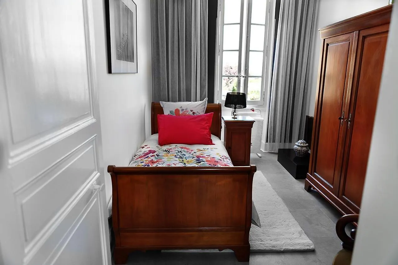 Le Cherche Midi Chambres D'Hotes Avec Cuisine Equipee Grand Jardin Parking Securise Gratuit アルビ フランス